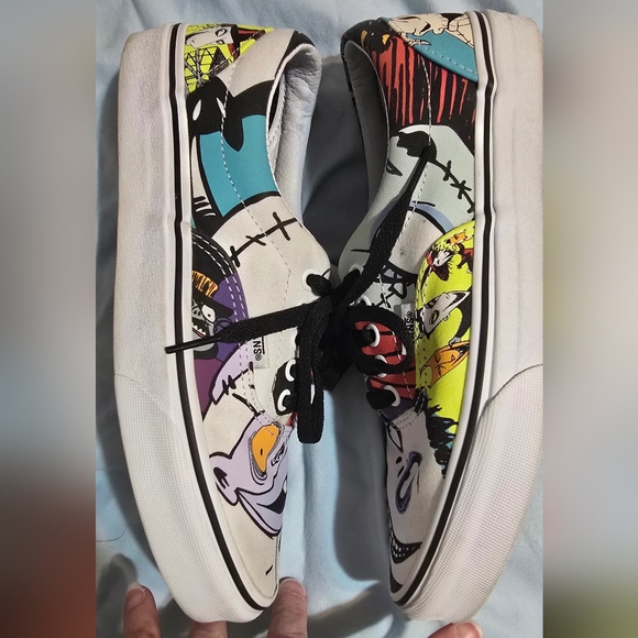 Vans Nightmare Before Christmas Sneakers - Picture 4 of 8